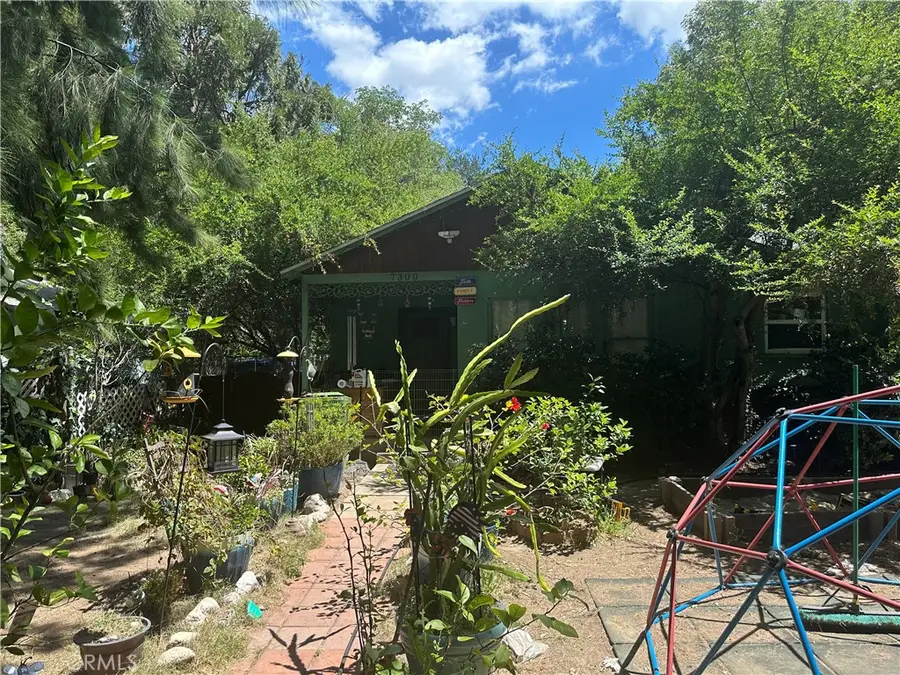 7300 Etiwanda, Reseda, CA 91335 - #2