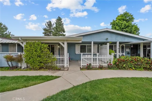 19148 Avenue Of The Oaks #B, Newhall, CA 91321