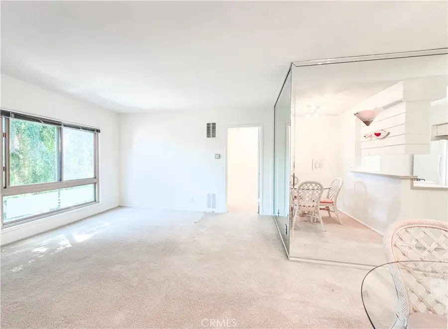 6041 Fountain Park Lane #11, Woodland Hills, CA 91367 - #3