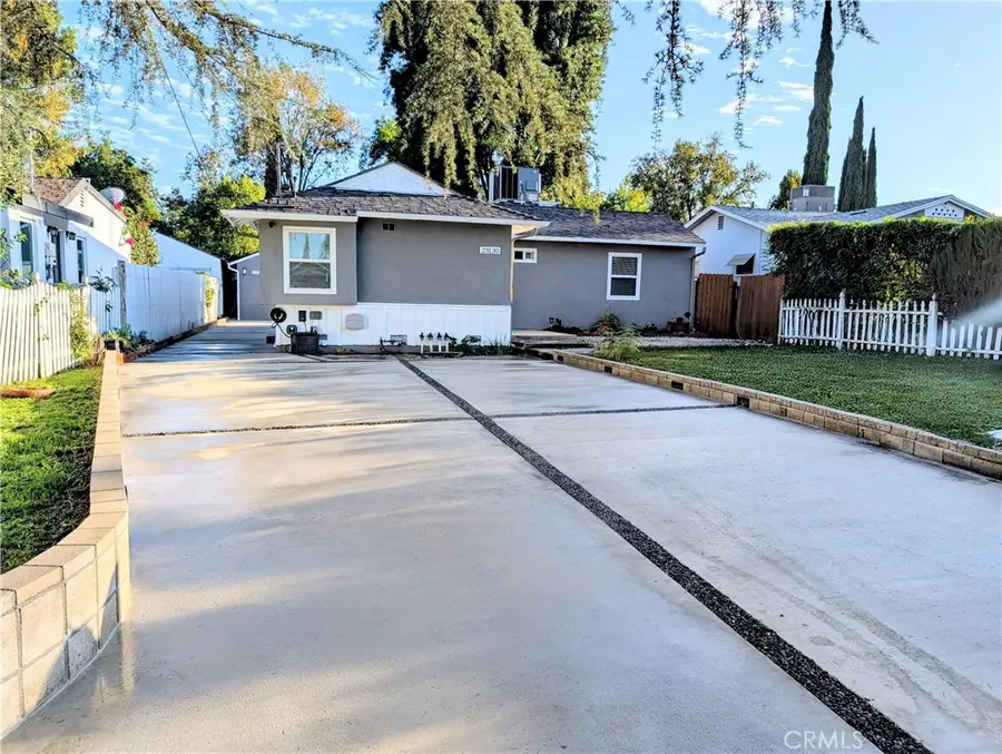 23130 Victory, Woodland Hills, CA 91367 - #2