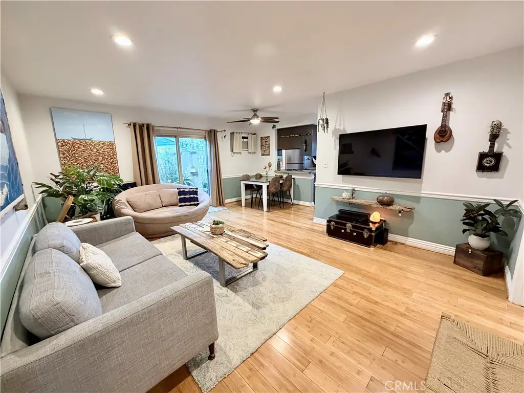 22030 Calvert #2, Woodland Hills, CA 91367 - #1