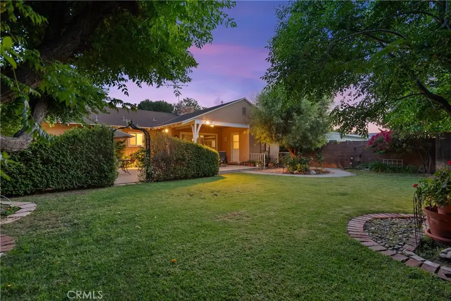 15927 Tupper Street, North Hills, CA 91343 - #3