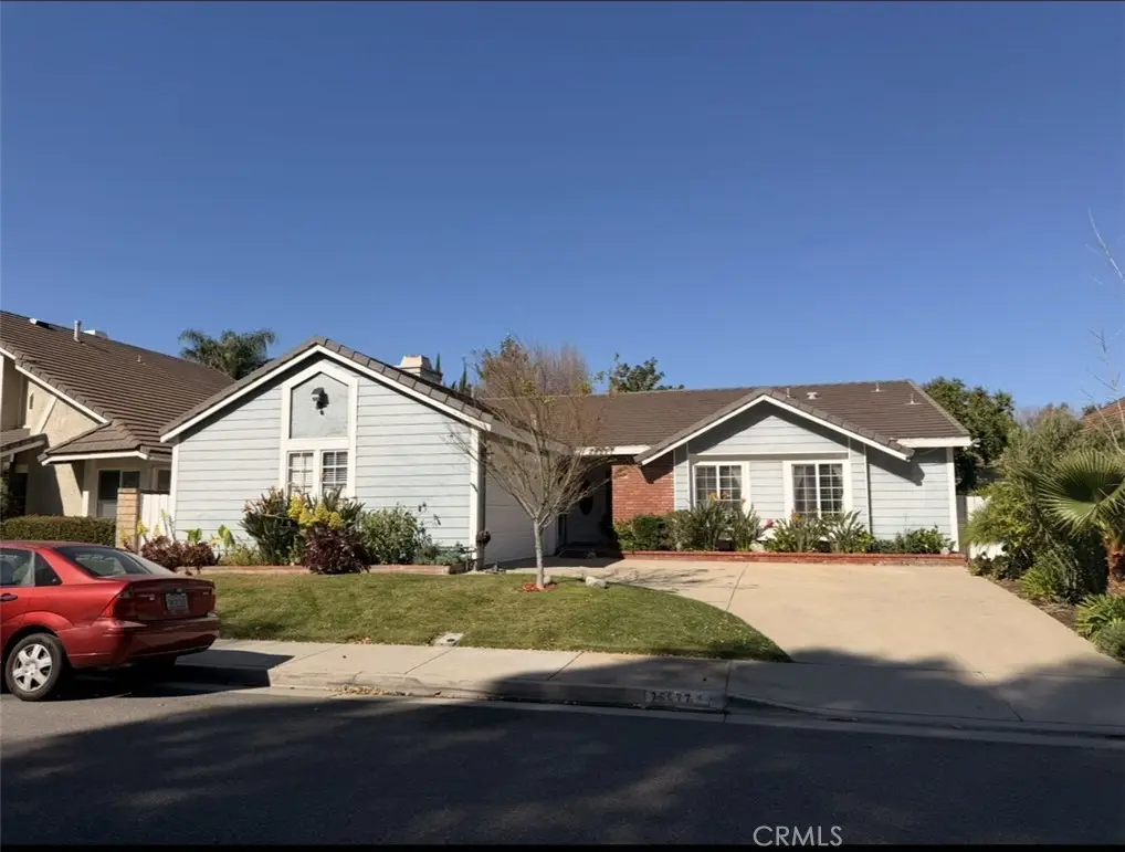 25577 Almendra Drive, Valencia, CA 91355 - #1