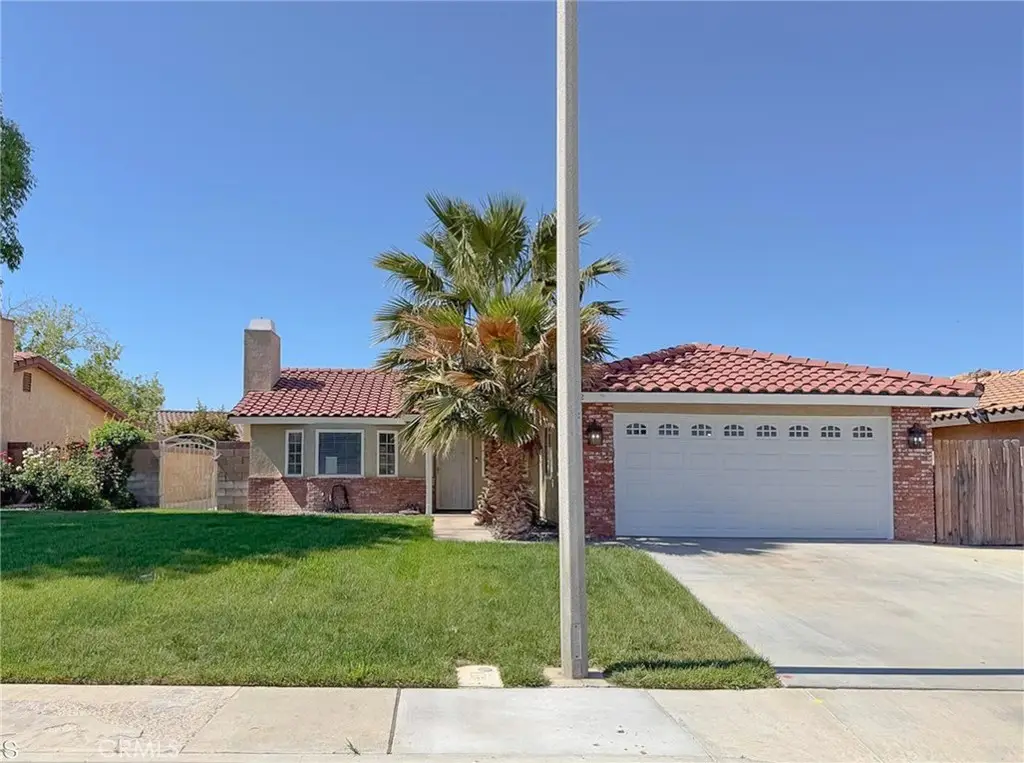 1802 Linda Avenue, Lancaster, CA 93534 - #1