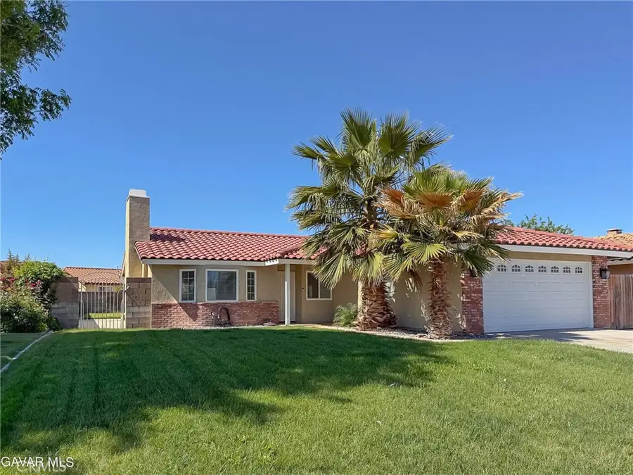 1802 Linda Avenue, Lancaster, CA 93534 - #2