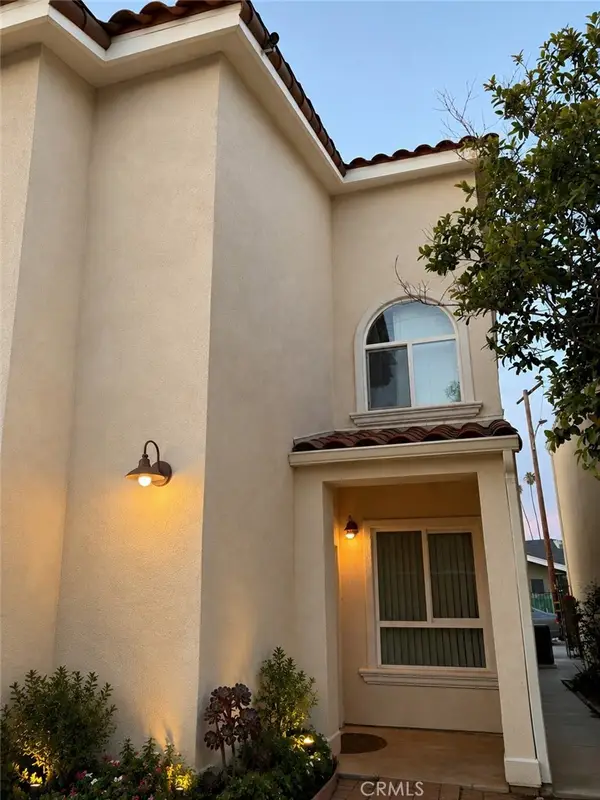 1637 E Gage Avenue, Los Angeles, CA 90001