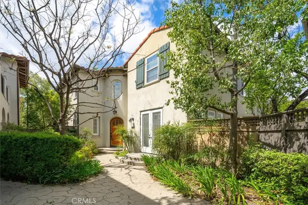 27010 Carmelita, Valencia, CA 91355