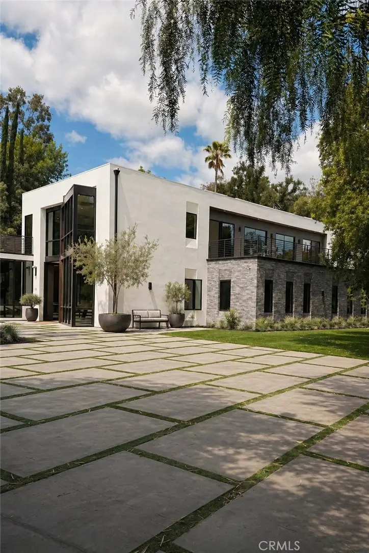 4653 Vanalden Avenue, Tarzana, CA 91356 - #2