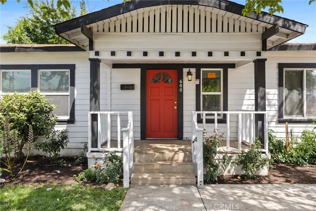 600 Olive, Bakersfield, CA 93304 - #1