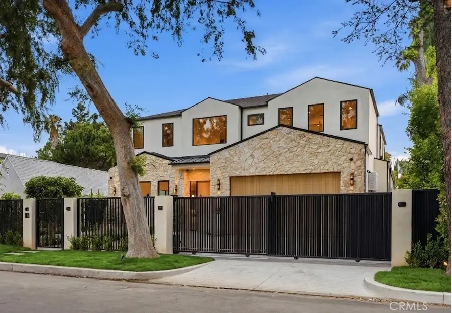 4447 Matilija, Sherman Oaks, CA 91423 - #2