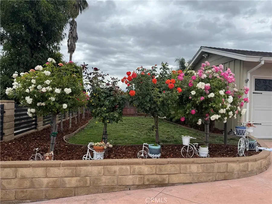 8511 Canterbury, Sun Valley, CA 91352 - #2