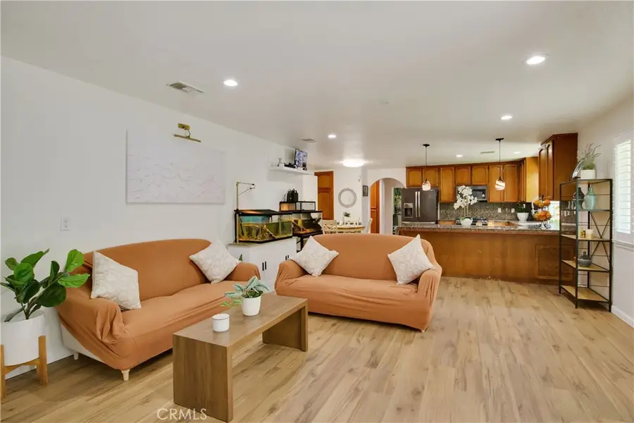 25142 Walnut St., Newhall, CA 91321 - #2