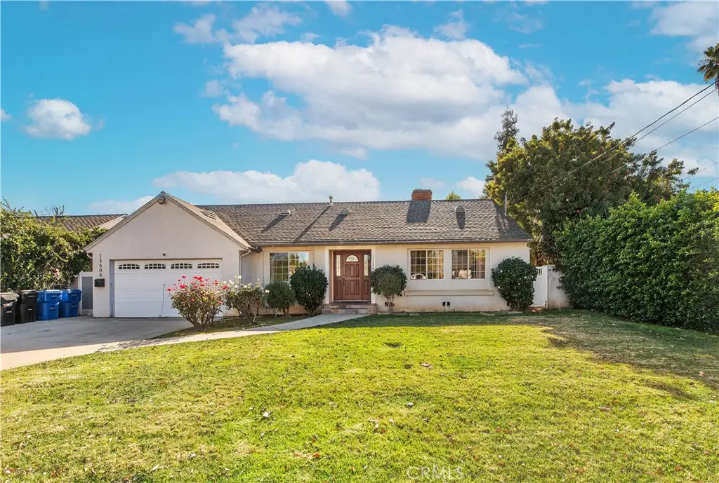 13608 Bassett, Valley Glen, CA 91405 - #1