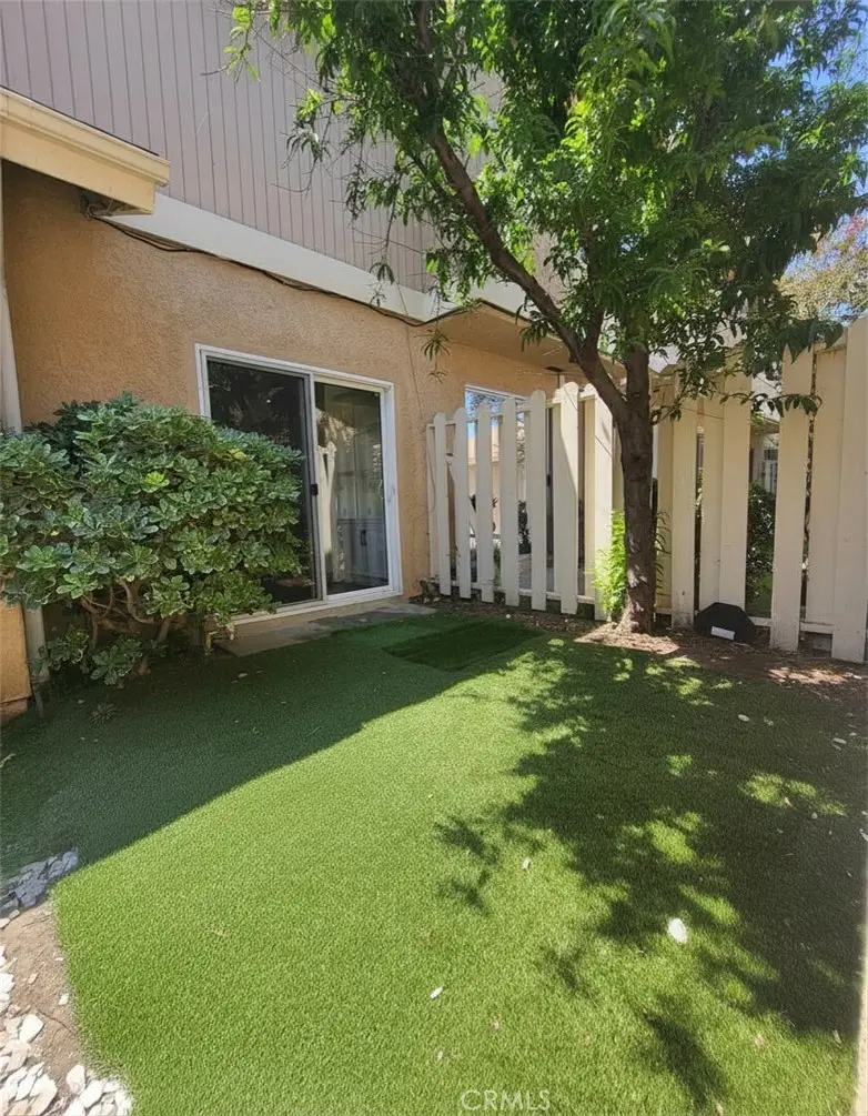 10125 De Soto Avenue #2, Chatsworth, CA 91311 - #2