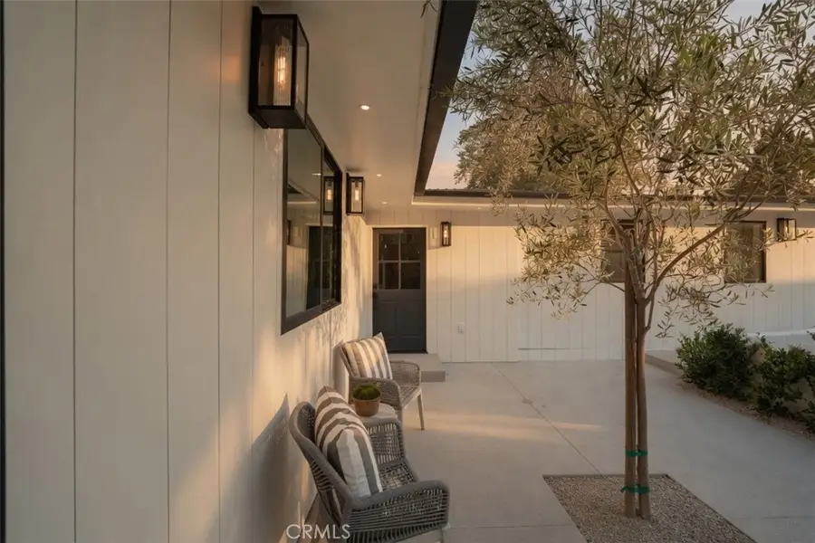 13817 Valley Vista Blvd, Sherman Oaks, CA 91423 - #2