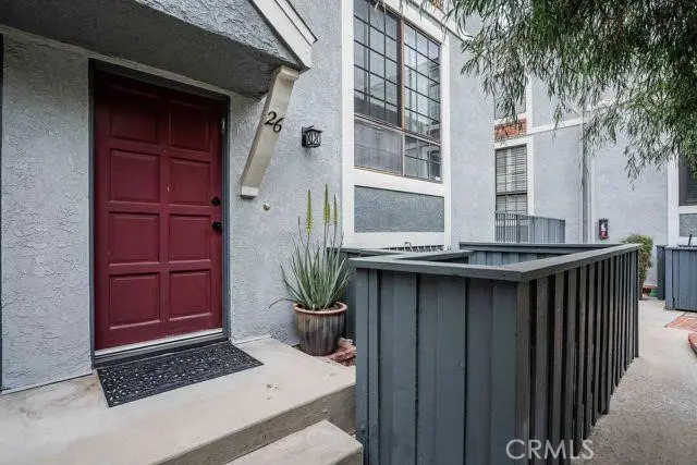 18100 Burbank #26, Tarzana, CA 91356 - #1