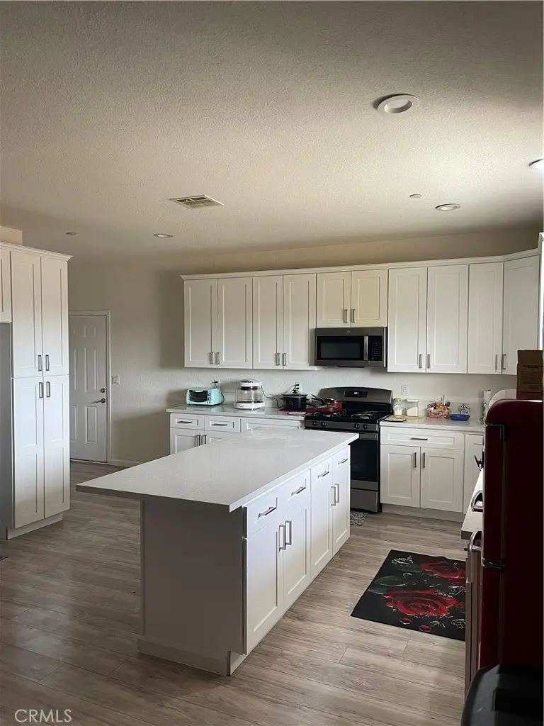 7800 Bay Avenue, California City, CA 93505 - #3