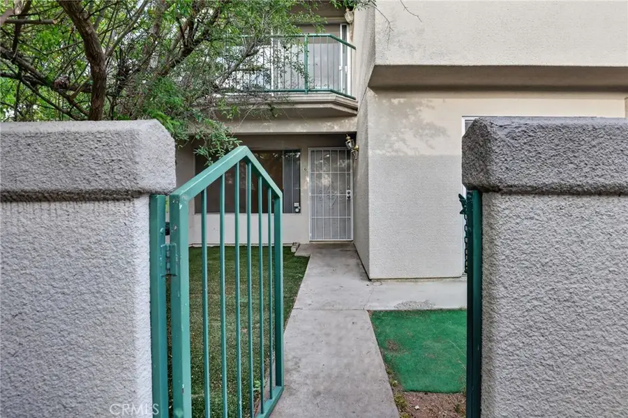 18526 Mayall Street #G, Northridge, CA 91324 - #3