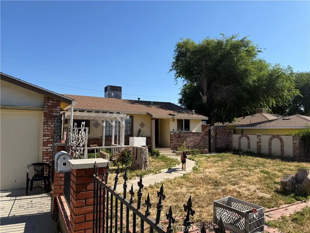 343 E Avenue R6, Palmdale, CA 93550 - #1