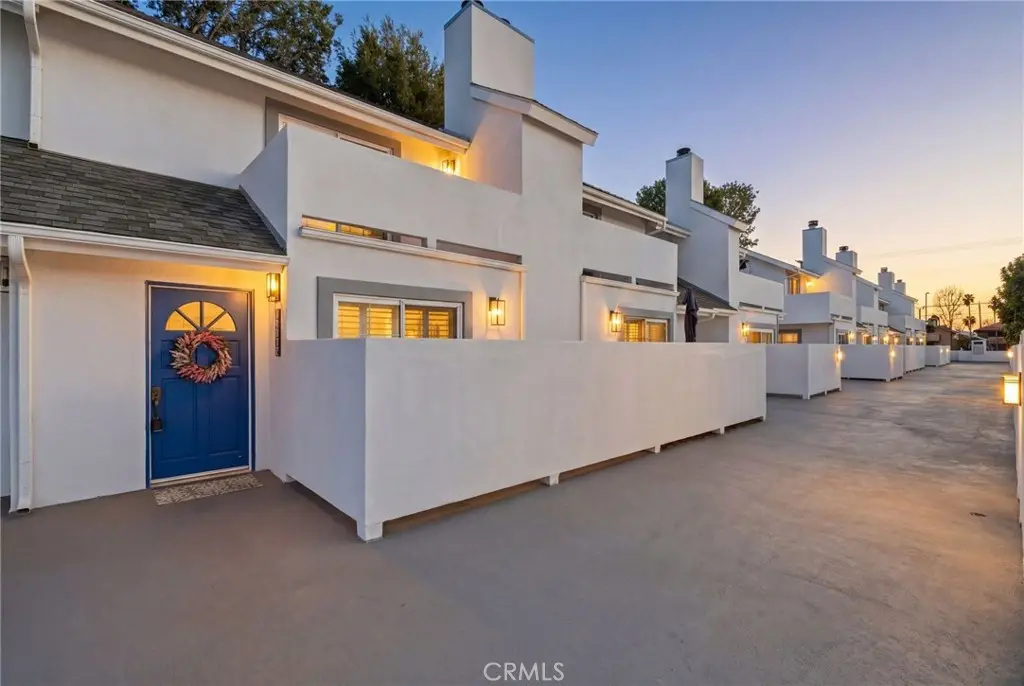 7304 Balboa #C, Lake Balboa, CA 91406 - #1