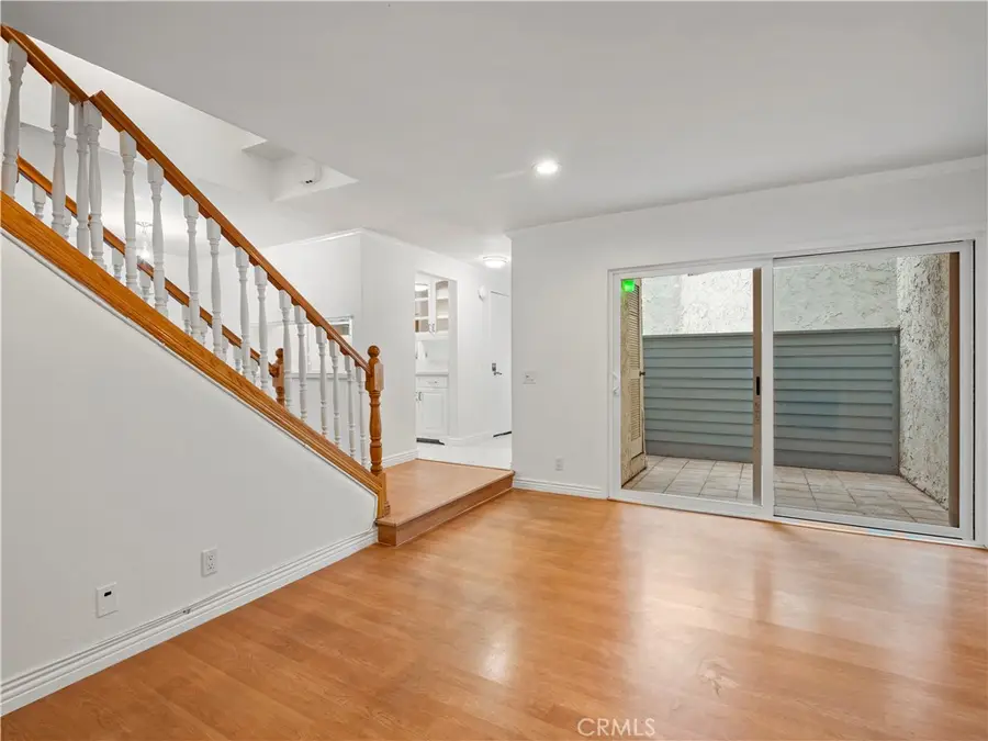 18411 Hatteras Street #138, Tarzana, CA 91356 - #2