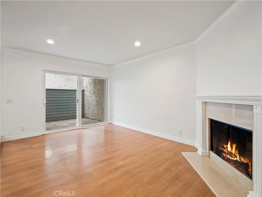 18411 Hatteras Street #138, Tarzana, CA 91356 - #3