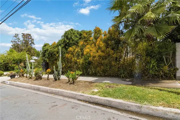 6930 Vanalden, Reseda, CA 91335