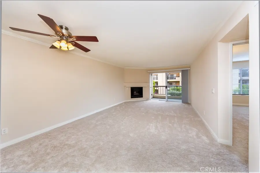 5540 Owensmouth Avenue #205, Woodland Hills, CA 91367 - #2