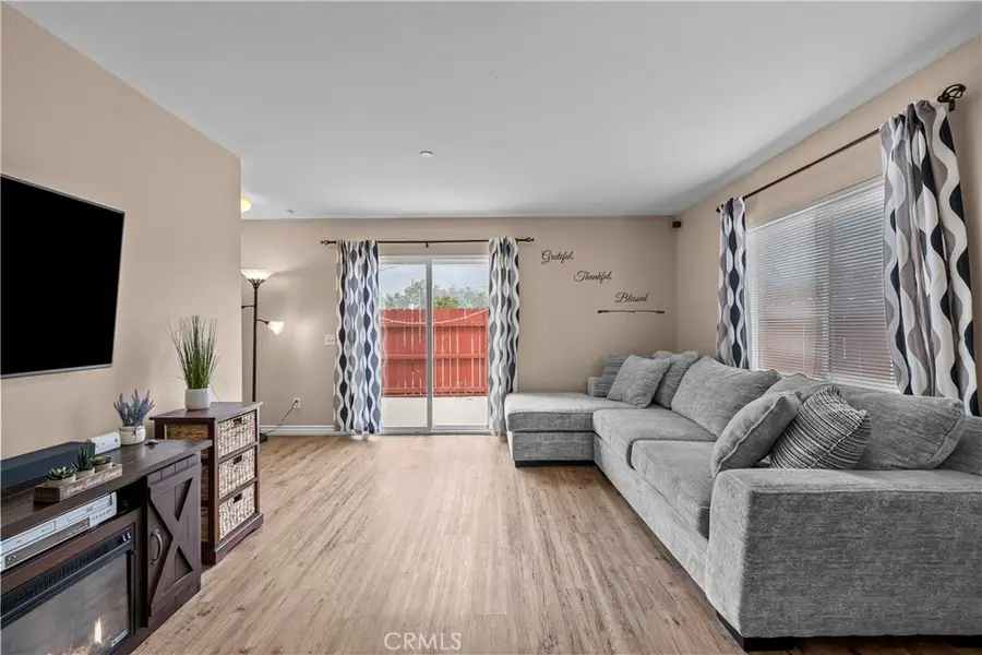 14552 Foothill, Sylmar, CA 91342 - #3