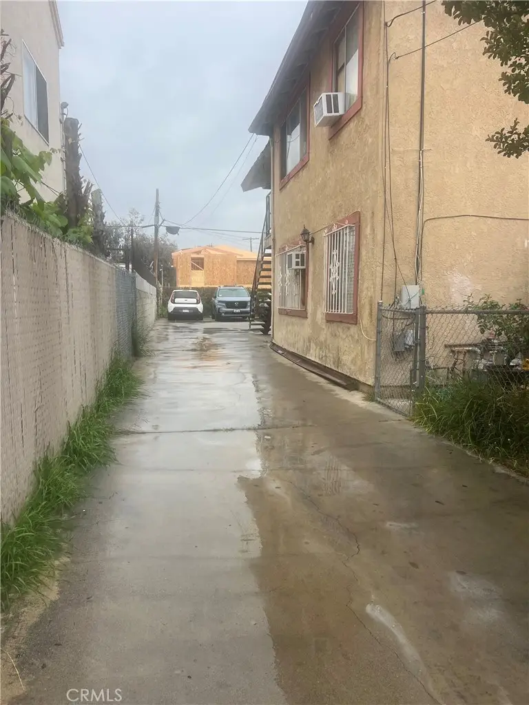 1137 N Ardmore, Los Angeles, CA 90029 - #2