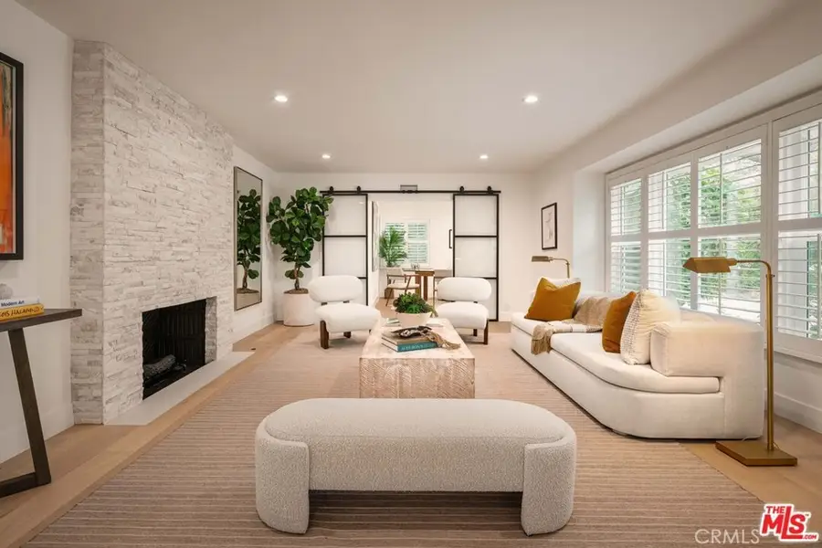6317 Orion, Van Nuys, CA 91411 - #2