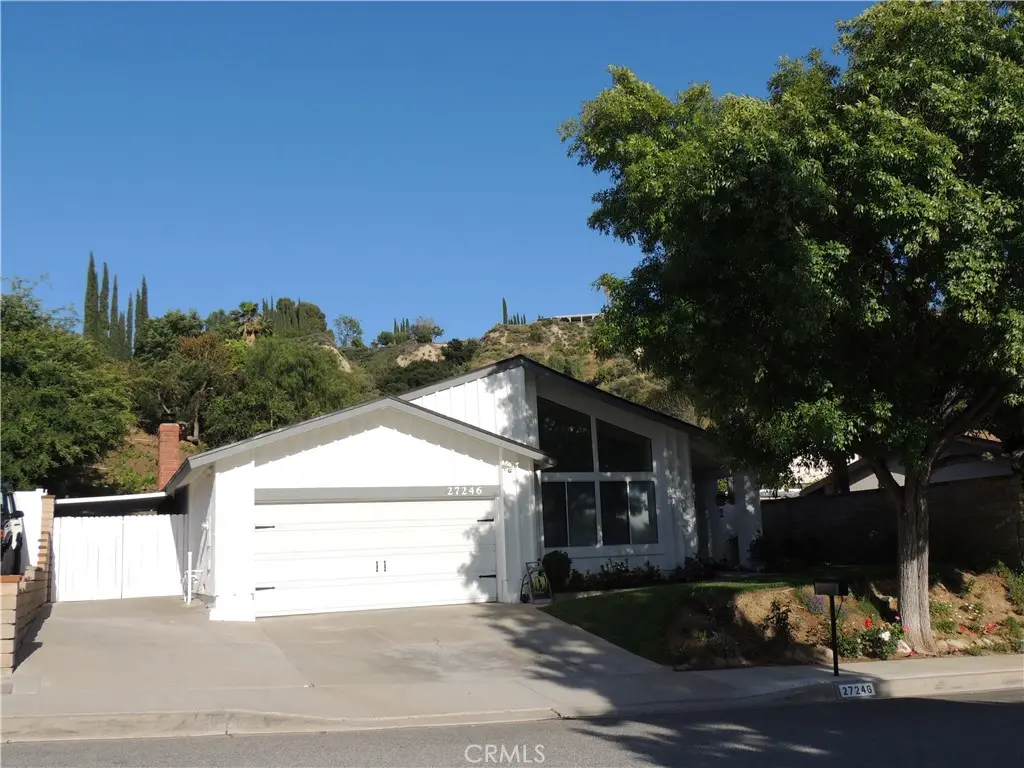 27246 Via Marcia, Saugus, CA 91350 - #1