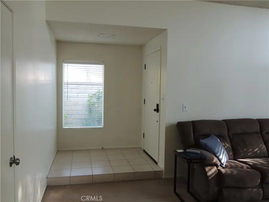 27246 Via Marcia, Saugus, CA 91350 - #3