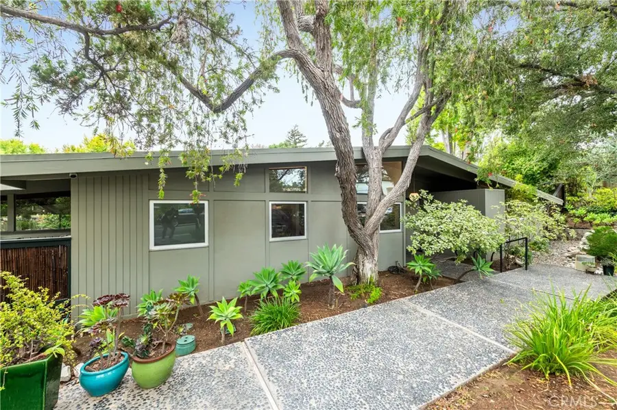 4135 Meadowridge Place, Encino, CA 91436 - #2