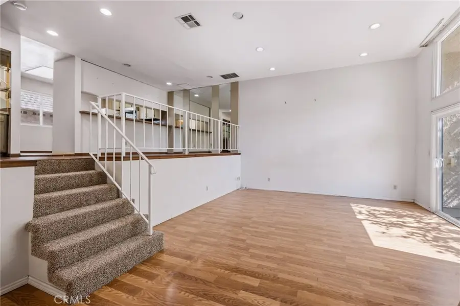 17943 Magnolia Boulevard #16, Encino, CA 91316 - #2