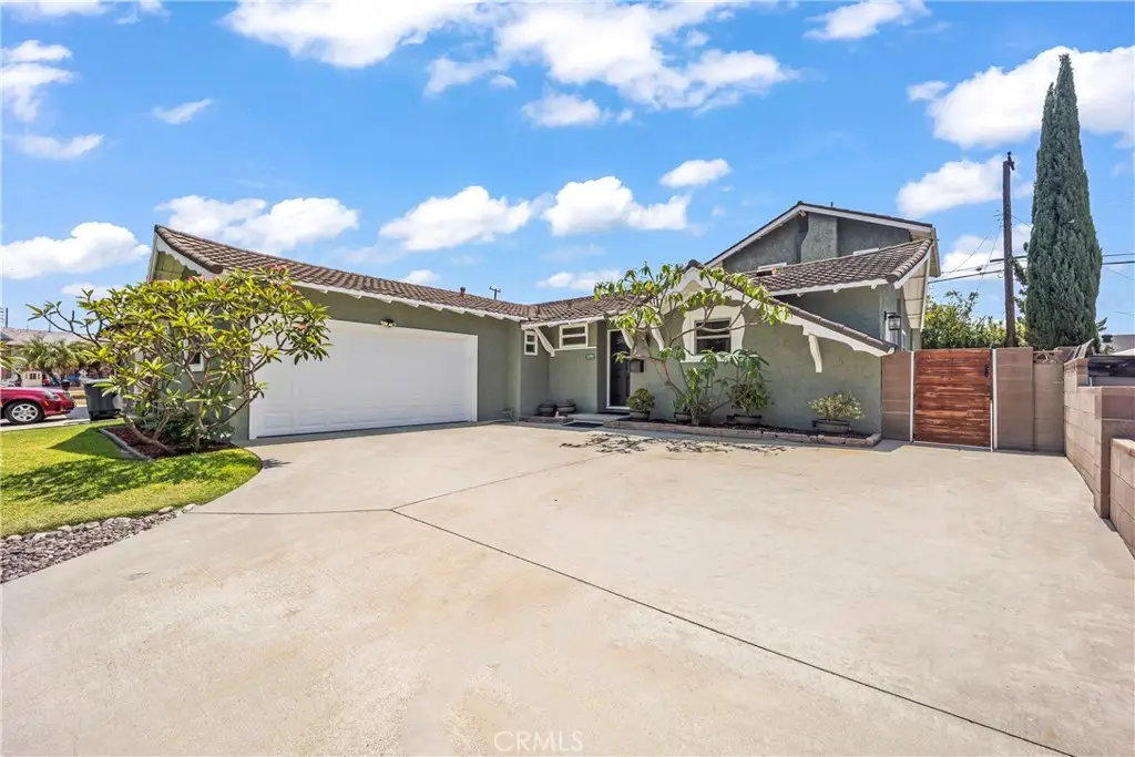 11724 Hollyview, La Mirada, CA 90638 - #1