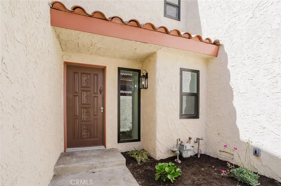 8740 Willis Avenue #6, Panorama City, CA 91402 - #3