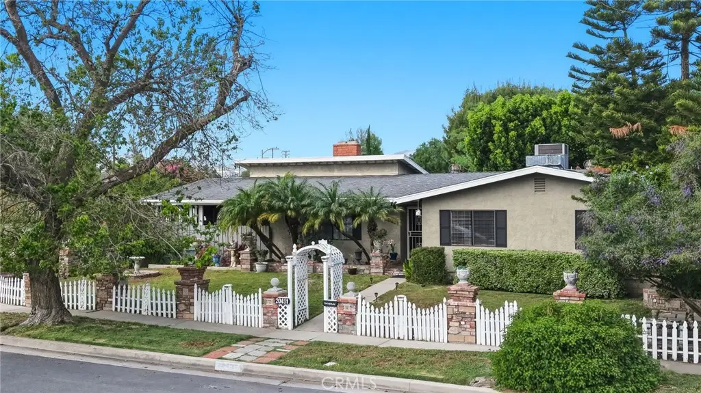 20431 Payeras Street, Chatsworth, CA 91311 - #1