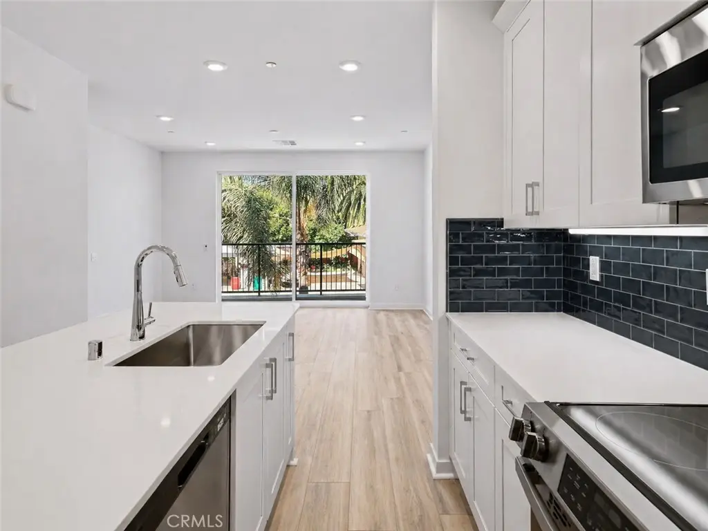 9425 1/2 N Sepulveda Boulevard #4, North Hills, CA 91343 - #1