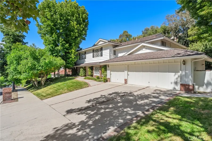 18268 Lake Encino Drive, Encino, CA 91316 - #3