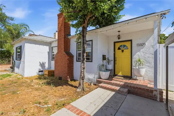 13329 Erwin, Van Nuys, CA 91401