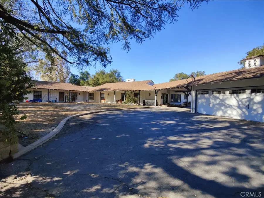 22427 Plummer Street, Chatsworth, CA 91311 - #2