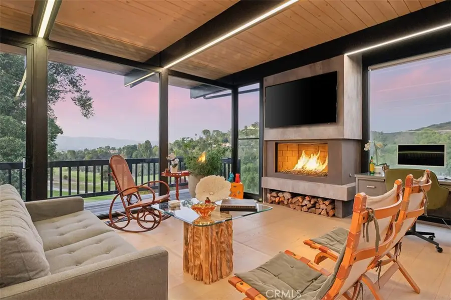 21090 Rios Street, Woodland Hills, CA 91364 - #3
