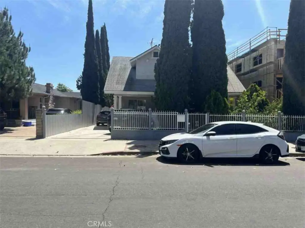 4618 Melbourne, Los Angeles, CA 90027 - #1