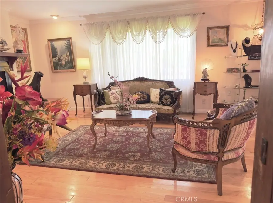 530 N Naomi, Burbank, CA 91505 - #2