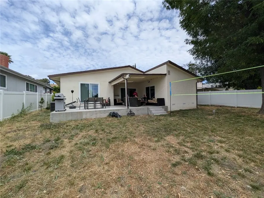4741 Don Pio Dr, Woodland Hills, CA 91364 - #3