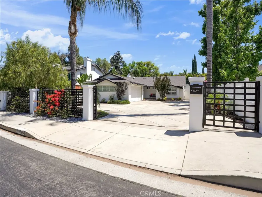 22263 Avenue San Luis, Woodland Hills, CA 91364 - #2