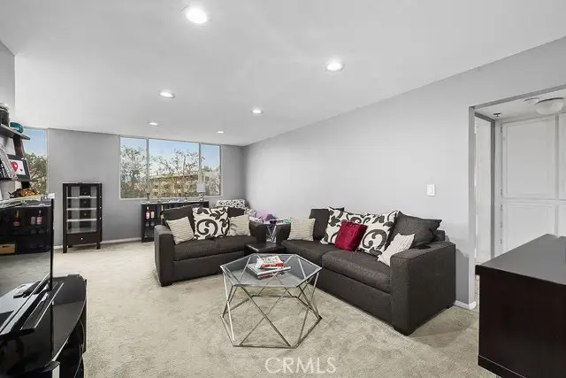 4501 Cedros, Sherman Oaks, CA 91403 - #2