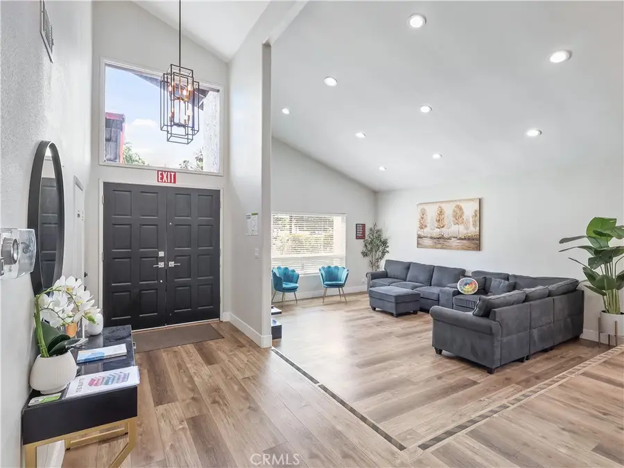 9350 Tampa, Northridge, CA 91324 - #3