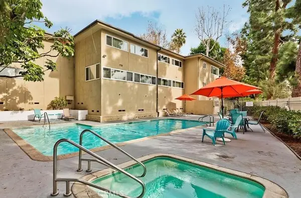 11138 Aqua Vista Street, Studio City, CA 91602